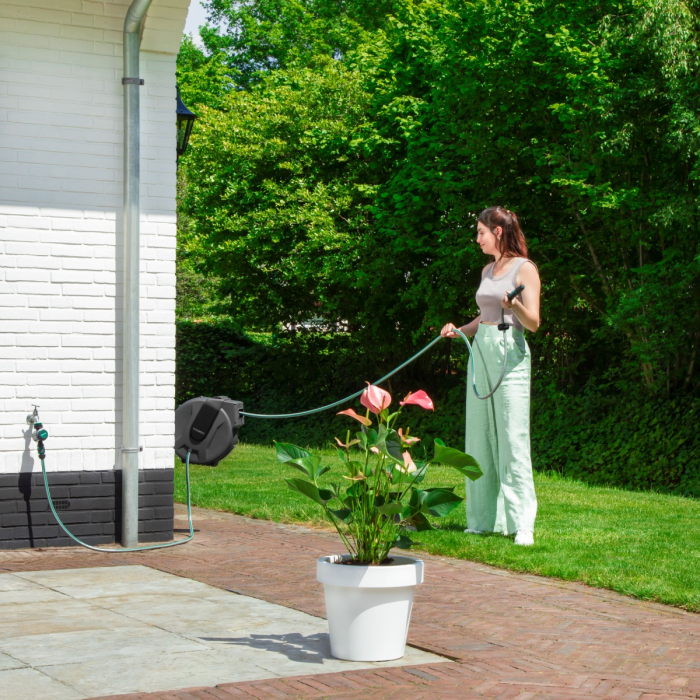 Automatic hose reel – Black - Incl. 25m garden hose, nozzle and couplings